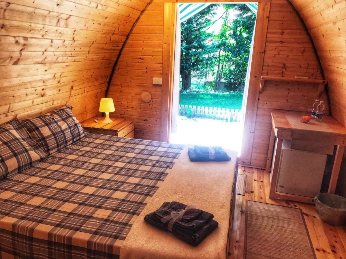 Asso Bed & Breakfast Манерба-дель-Гарда Экстерьер фото