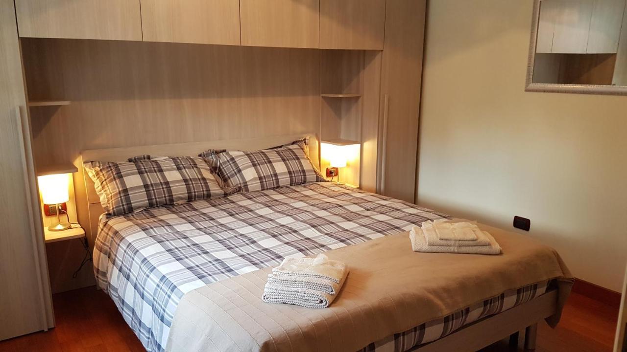 Asso Bed & Breakfast Манерба-дель-Гарда Экстерьер фото