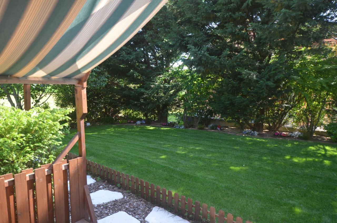 Asso Bed & Breakfast Манерба-дель-Гарда Экстерьер фото