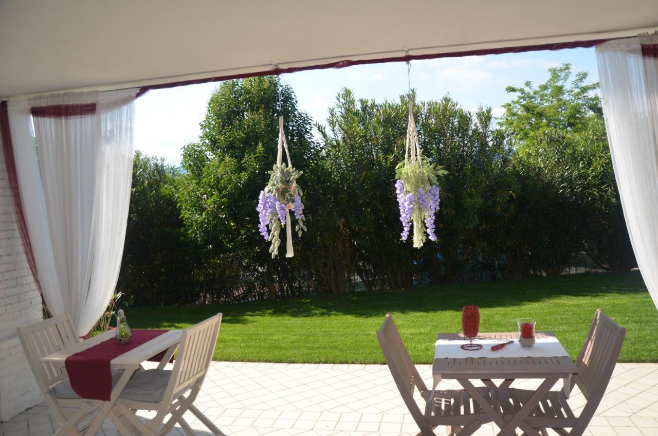 Asso Bed & Breakfast Манерба-дель-Гарда Экстерьер фото