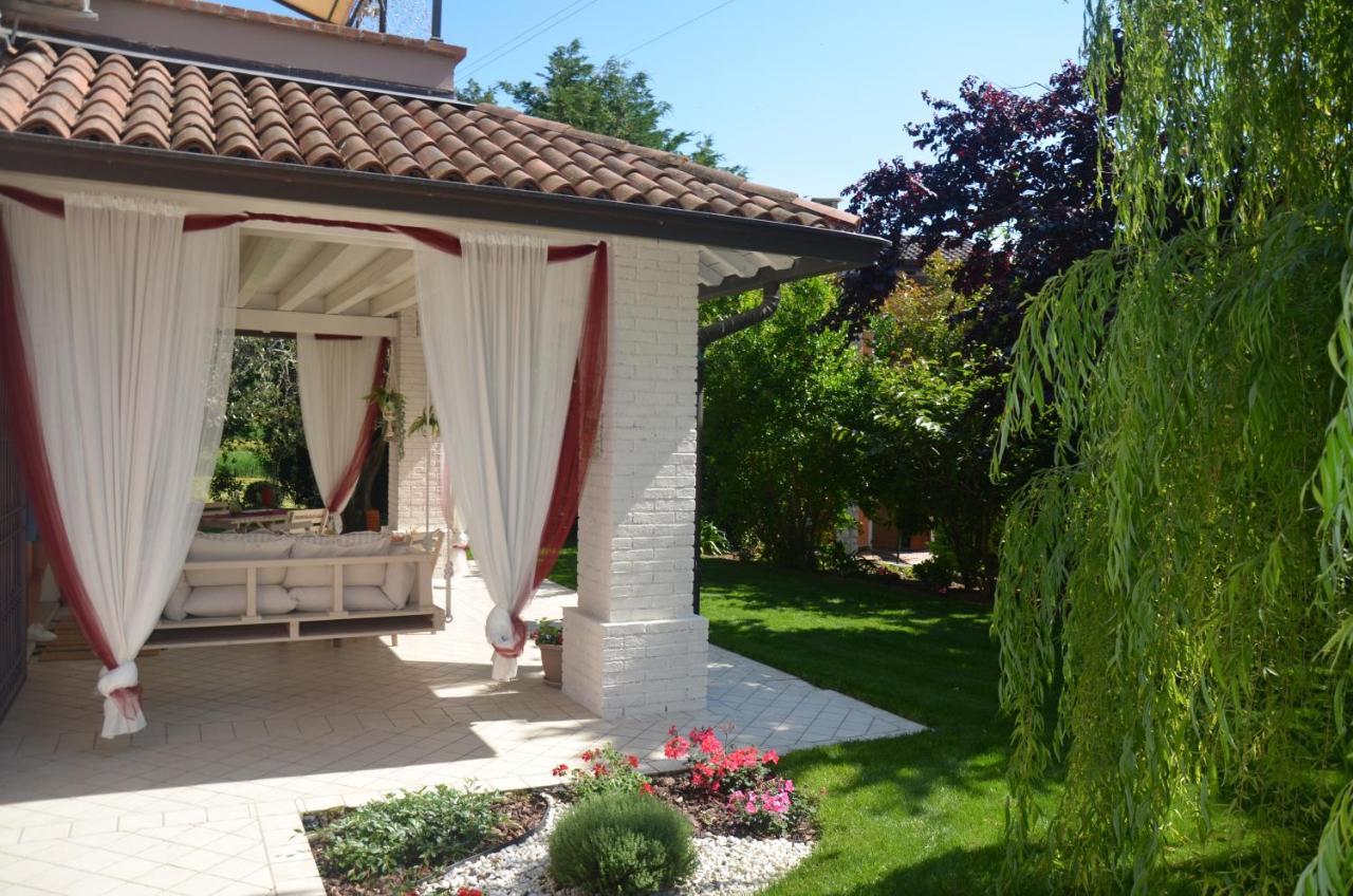 Asso Bed & Breakfast Манерба-дель-Гарда Экстерьер фото