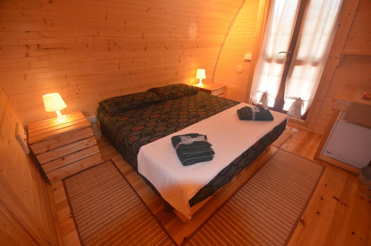 Asso Bed & Breakfast Манерба-дель-Гарда Экстерьер фото