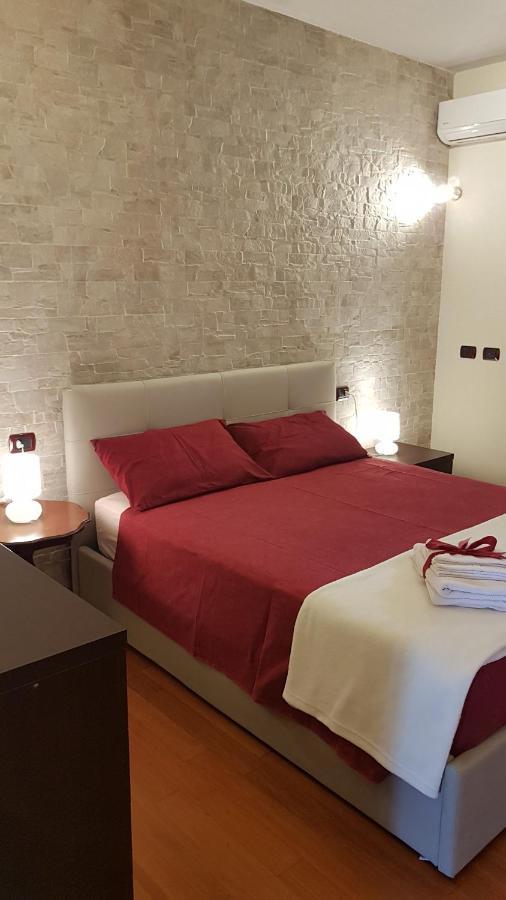 Asso Bed & Breakfast Манерба-дель-Гарда Экстерьер фото
